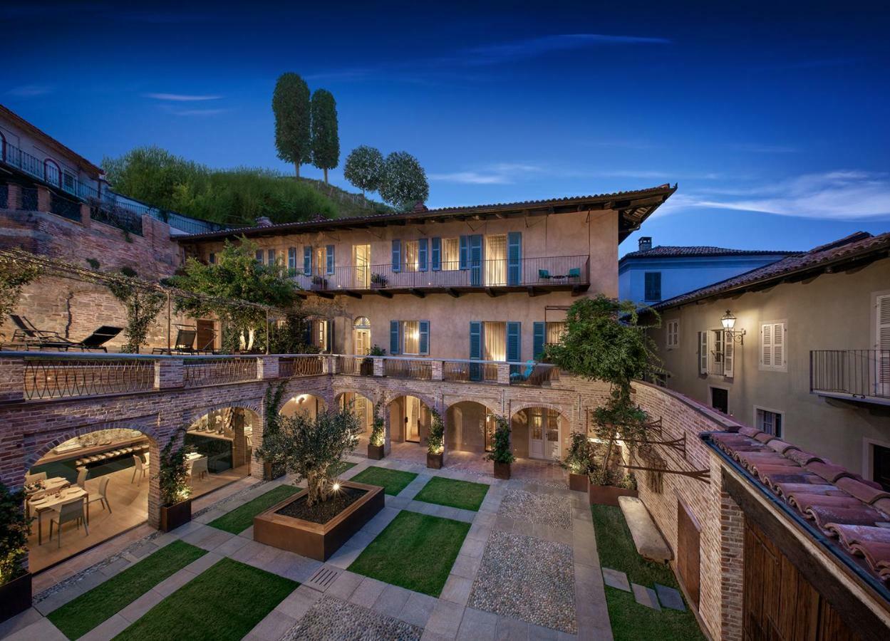 Il Cortile Di San Michele Bed & Breakfast Guarene Exterior photo